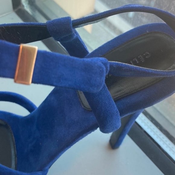 NWOT - SEXY CELINE SANDALS - WITH GOLD CLASP - 38.5 fits a SIZE 7 -NEVER WORN - Picture 5 of 9